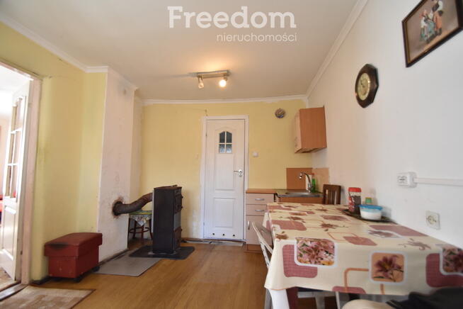 Dom z działkami rolnymi.