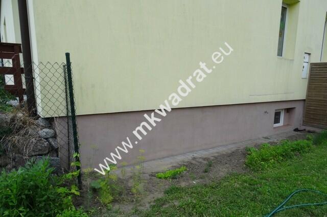 Dom po kapitalnym remoncie w centrum Błonia