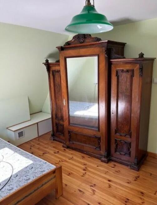 Dom z dużą działką o pow. 2012 m², blisko do wody.