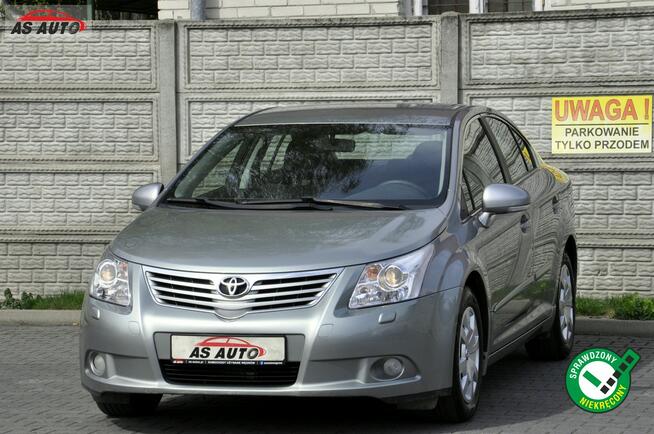 Toyota Avensis 1,8VVTi 147KM Soll/Serwisowana/Kamera/Nawigacja/Zadbany
