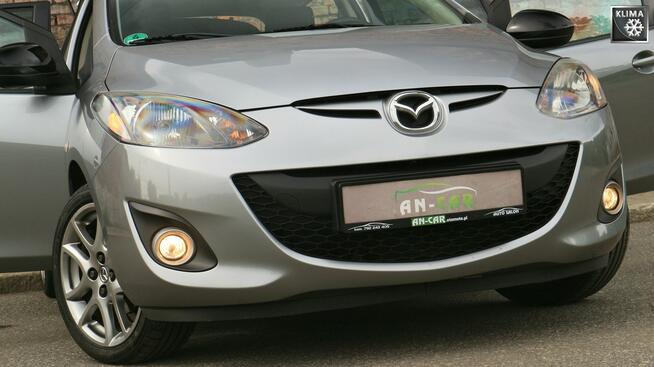 Mazda 2 1,3  Po Lifcie-Nawigacja-Grzane Fotele--Lampy LED-Czujniki Cofania