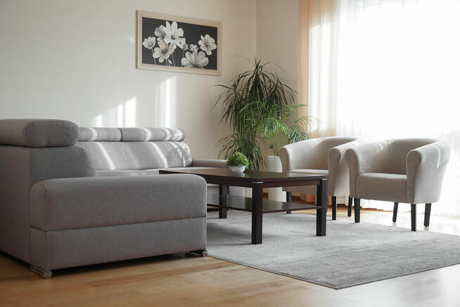 W świetnej lokalizacji, gotowy do zamieszkania