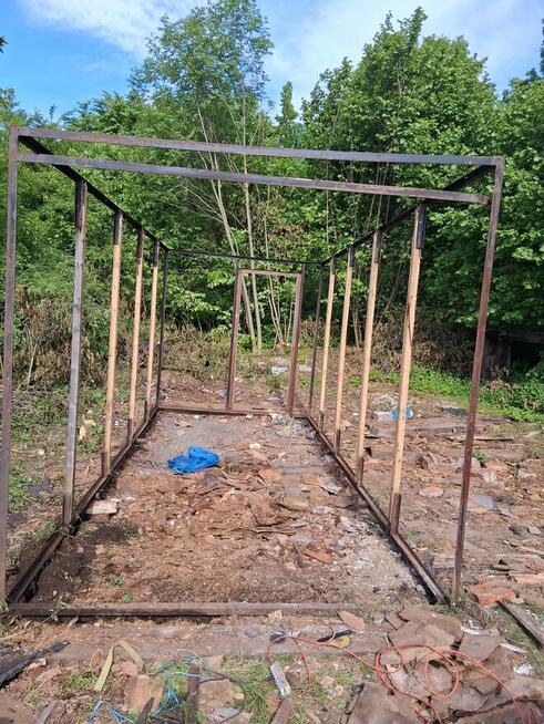 Szkielet garażu metalowy