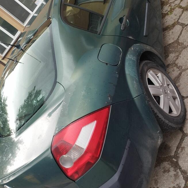 Sprzedam samochód osobowy