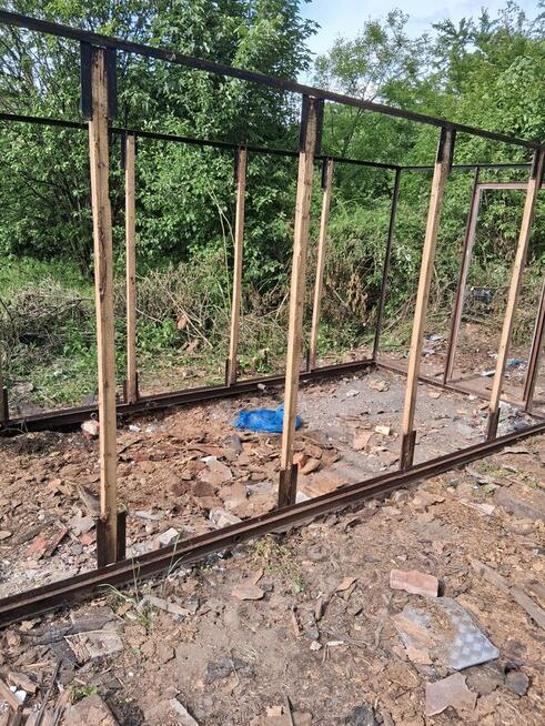 Szkielet garażu metalowy