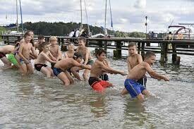 ZATRUDNIMY WYCHOWAWCĘ Z PATENTEM ŻEGLARSKIM