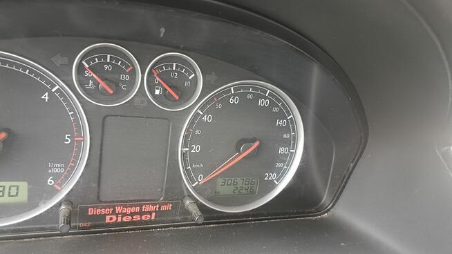 Sprzedam samochód osobowy