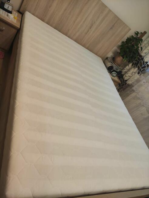 Sprzedam materac 140x200