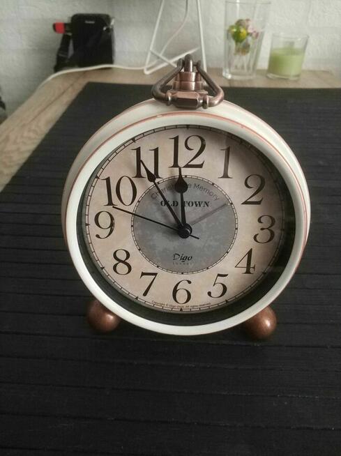 Zegar Budzik Cichy zegarek retro vintage kwarcowy analogowy