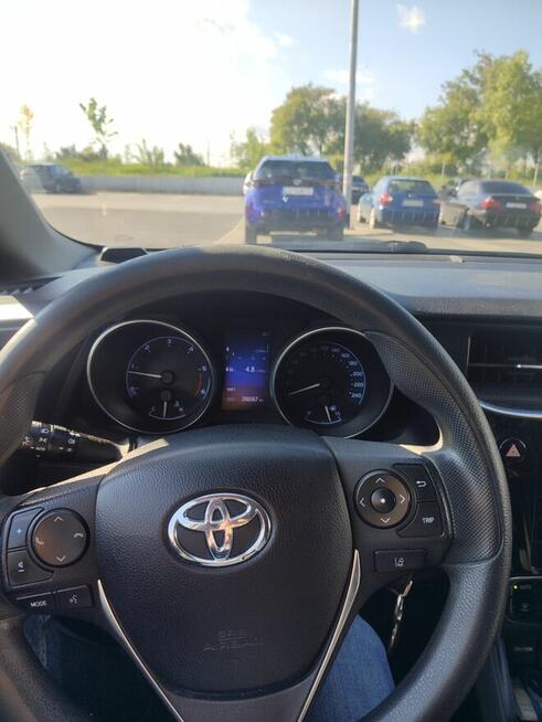 Toyota Auris 1.4 D4D 90KM