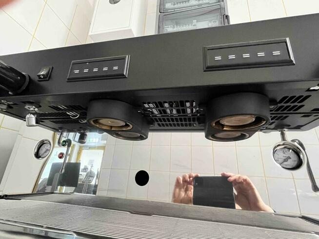 Ekspres do kawy dwugrupowy