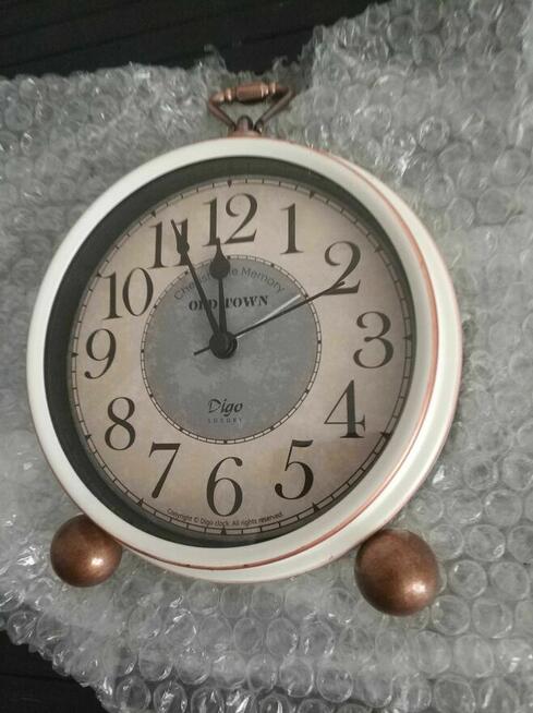 Zegar Budzik Cichy zegarek retro vintage kwarcowy analogowy