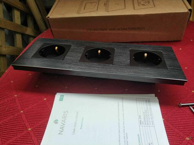 Gniazdo Elektryczne Gniazdko natynkowe aluminiowe Navaris