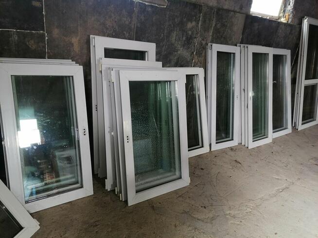 Okna plastikowe około 30szt bez ram