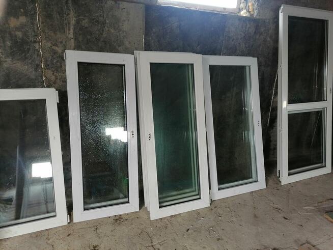 Okna plastikowe około 30szt bez ram