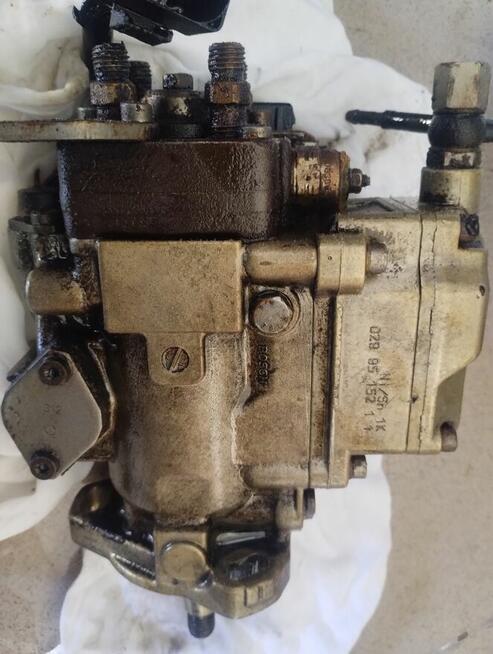Pompa wtryskowa audia4b5