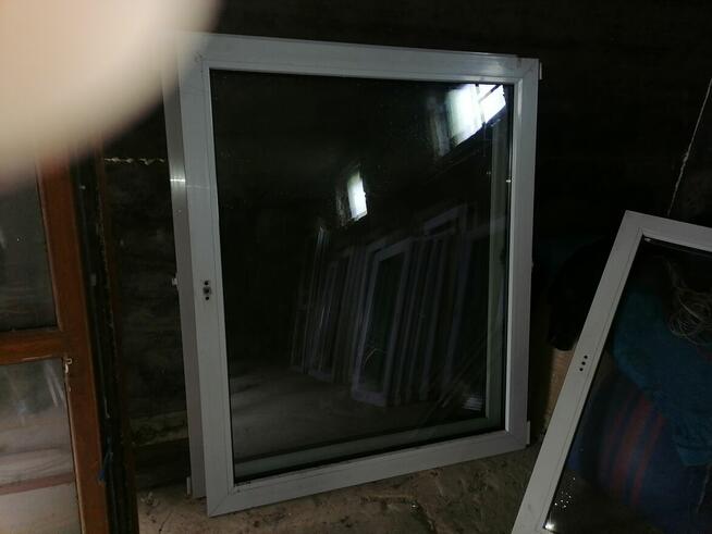 Okna plastikowe około 30szt bez ram