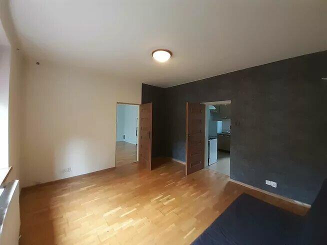 Łagiewniki - dom z trzema odrębnymi mieszkaniami