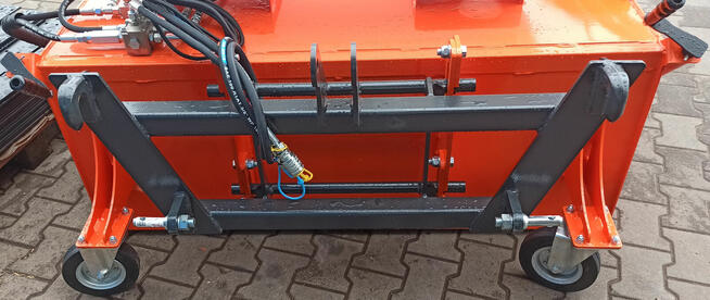 Zamiatarka MT1 do mini traktorka komunalnego 1.2-16