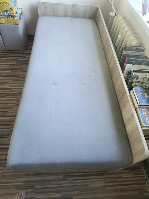 Łóżko młodzieżowe