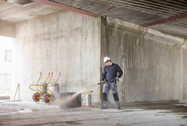 Wynajem myjki ciśnieniowej gorącowodnej