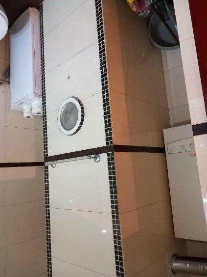 Sprzedam mieszkanie z piwnicą w Biskupcu- Al. Broni