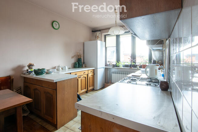 Wielorodzinny dom z garażem, 180m2 na Idalinie