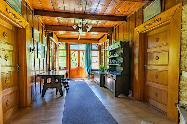 Zabytkowa willa z duszą artystyczną i widokiem