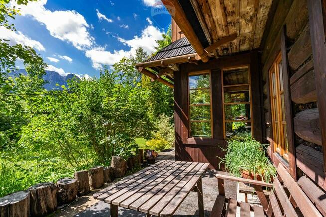 Zabytkowa willa z duszą artystyczną i widokiem