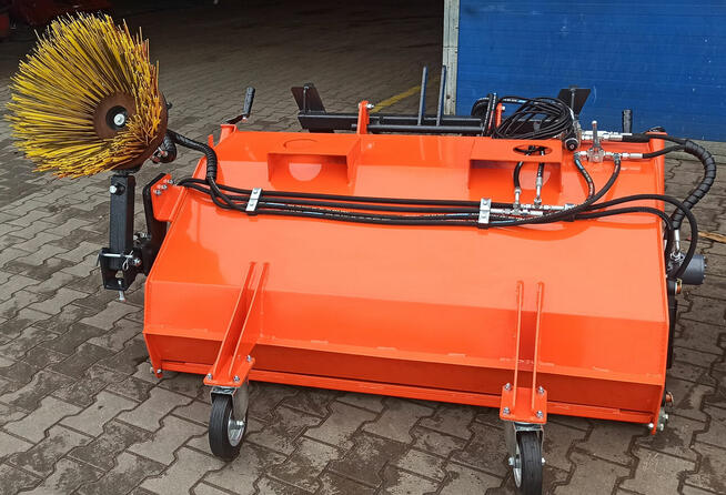 Zamiatarka MT1 do mini traktorka komunalnego 1.2-16