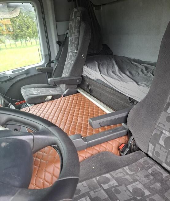 Sprzedam samochód ciężarowy Mercedes - Benz