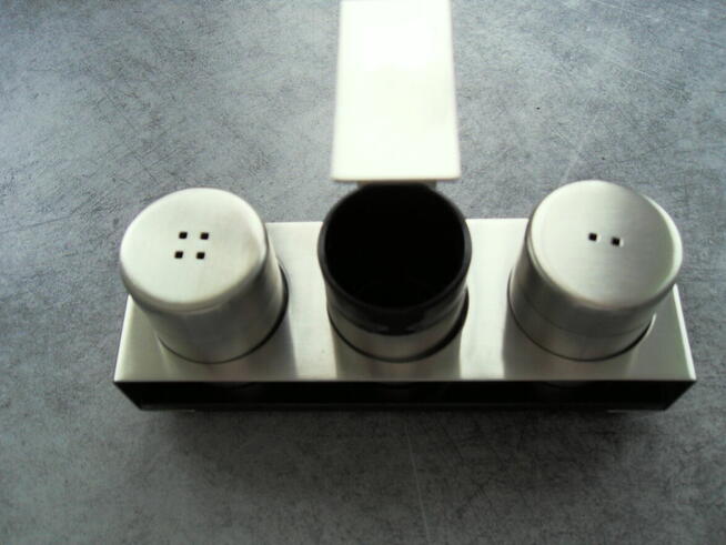 BergHOFF CUBO 4-CZĘŚCIOWY KOMPLET DO SOLI I PIEPRZU