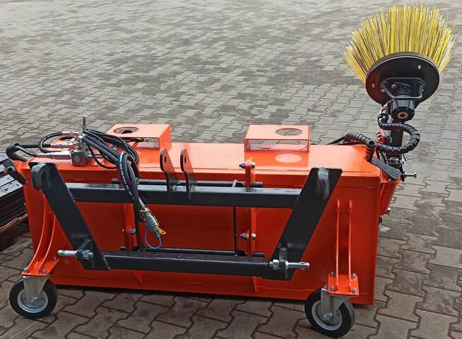 Zamiatarka MT1 do mini traktorka komunalnego 1.2-16