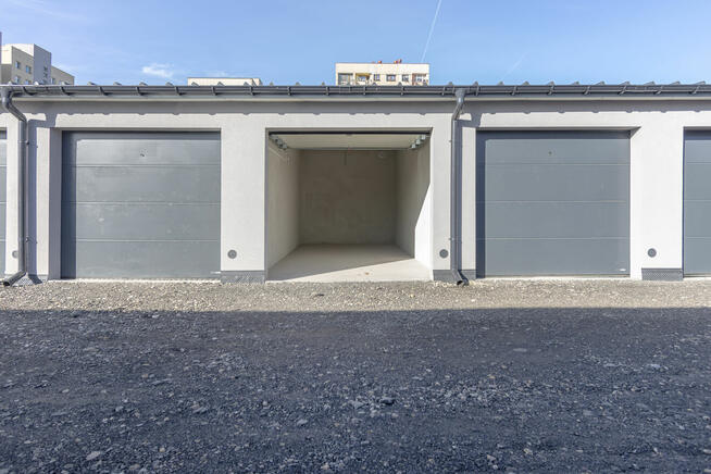 ostatnie garaże dostępne od ręki - Zamień miejsce postojowe