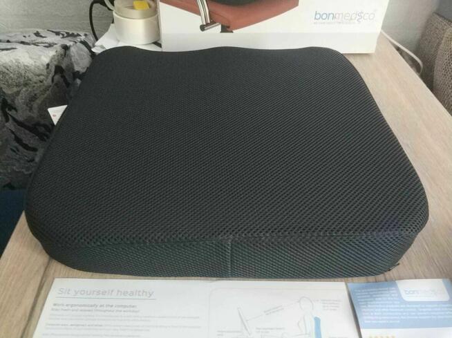 Poduszka ortopedyczna na siedzisko krzesło fotel BONMEDICO