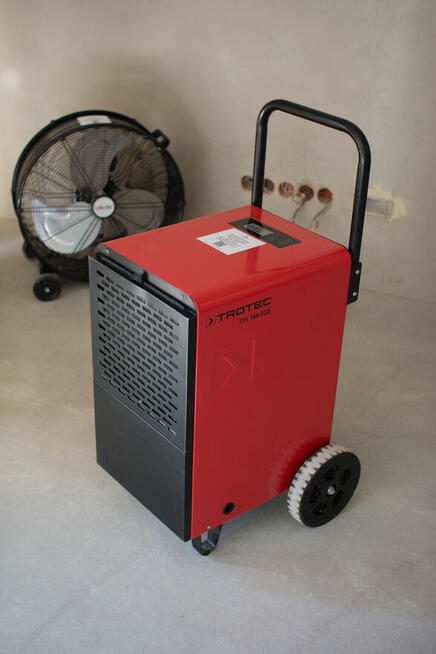 Wynajem osuszaczy powietrza, nagrzewnic i wentylatorów