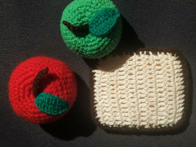 Przekąski - jedzenie dla hobby horse