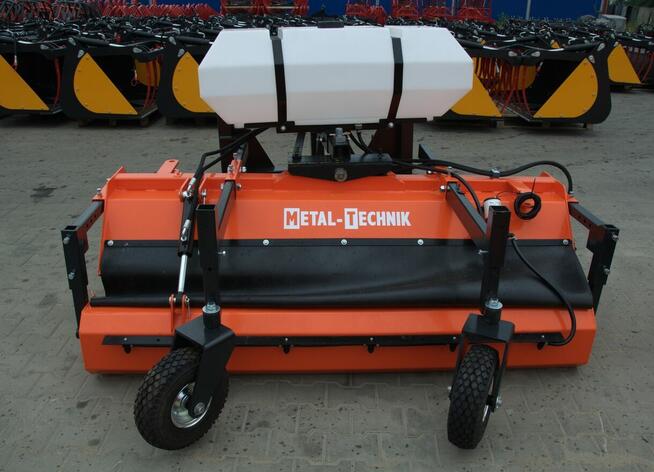 Zamiatarka drogowa uliczna chodnikowa parkingowa 1,2-2,4m