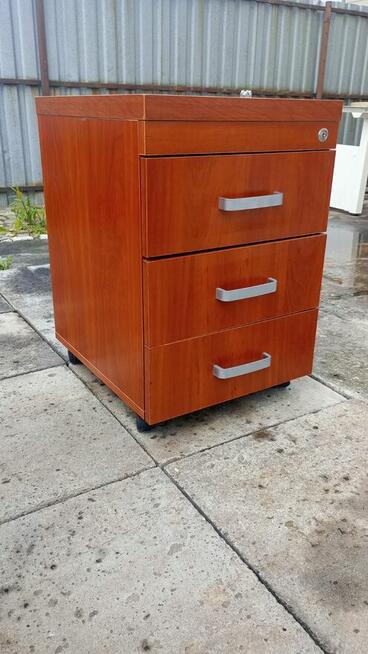 Kontenerek pod biurko przybornik jezdny na kółkach do biura