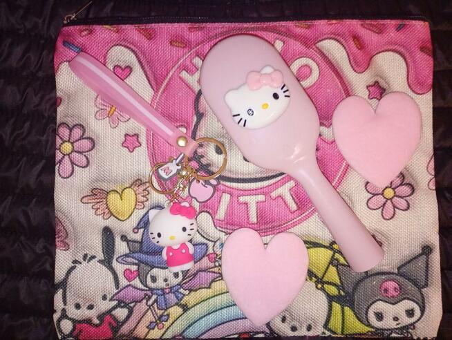 Saszetka torebka XL Hello Kitty Kuromi + gadżety