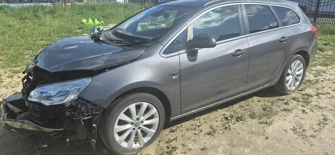 Opel astra 1.4 uszkodzone