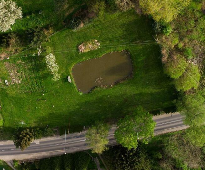 Działka budowlana 2319 m² ze stawem
