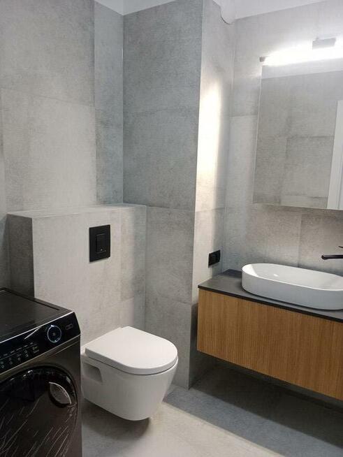 Prace wykończeniowe od malowania po glazurnictwo