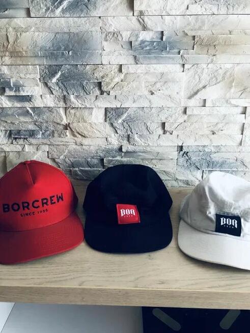 Czapki borcrew