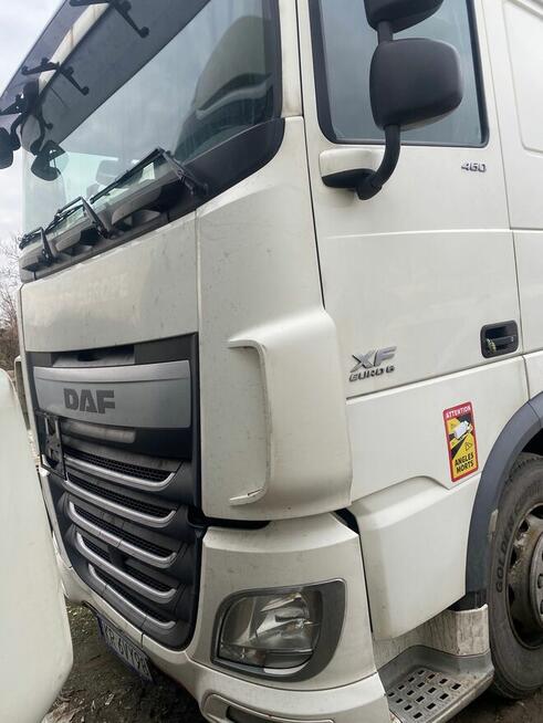 syndyk sprzeda samochód cieżarowy marki DAF XF 460