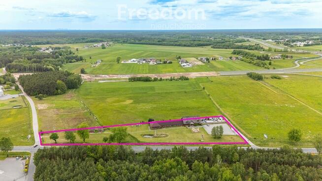 Restauracja z salą bankietową i miejscem na hotel