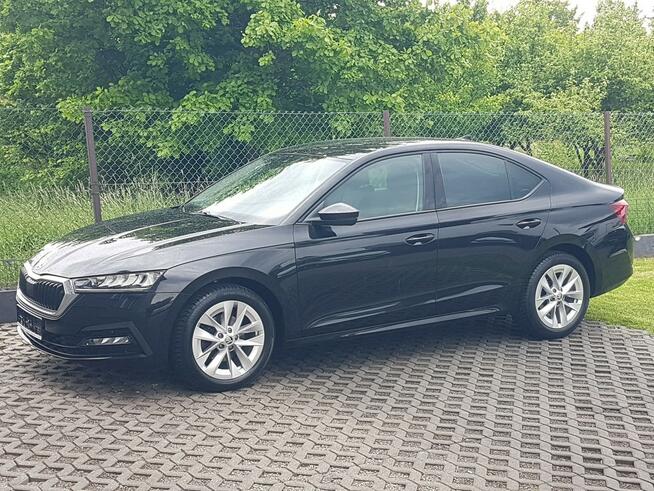 Škoda Octavia 1,5 TSI AMBITION HATCHBACK 5 DRZWI KLIMATRONIK TEMPOMAT KRAJOWY