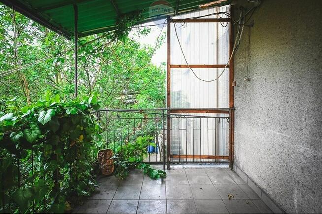 Mieszkanie z ogródkiem i budynkiem gospodarczym