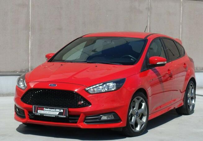 Ford Focus ST/2.0 Ben.256KM/Kamera/Alu 18/Przebieg tylko 33800km!