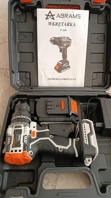 wiertarka akumulatorowa ABRAMS z udarem i silnikiem bezszczo